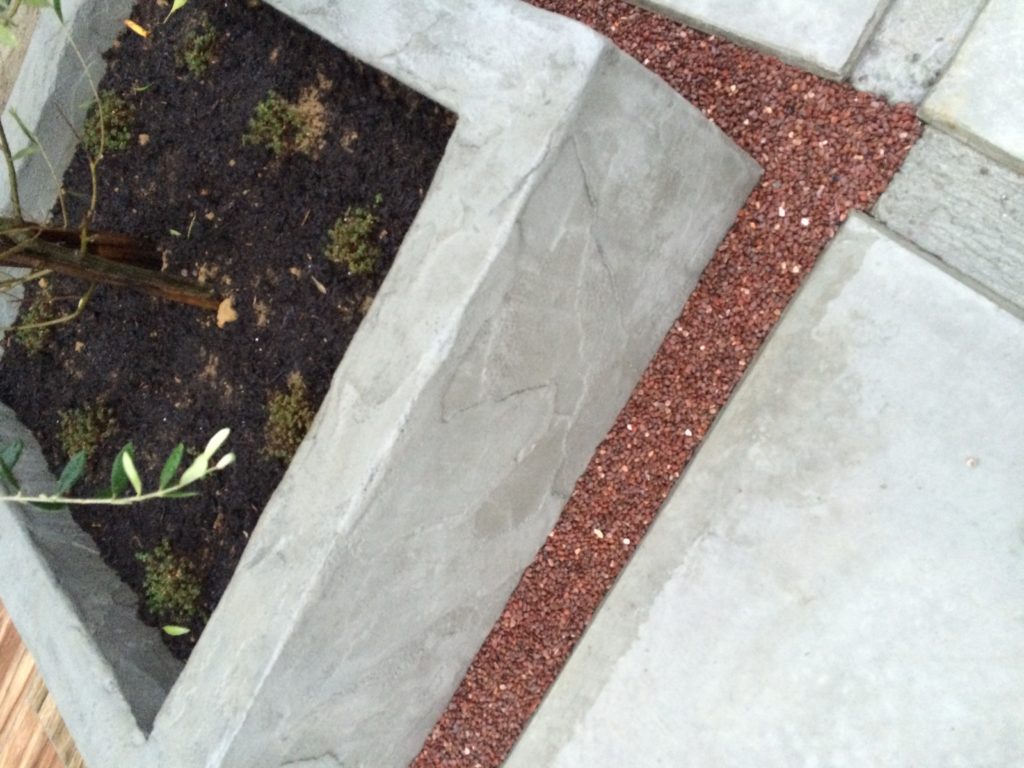 アンティーク風なエントランス 小松の庭なら えぐちの庭 ガーデン設計 施工 外構工事を石川県小松市を中心に行うエクステリア専門店