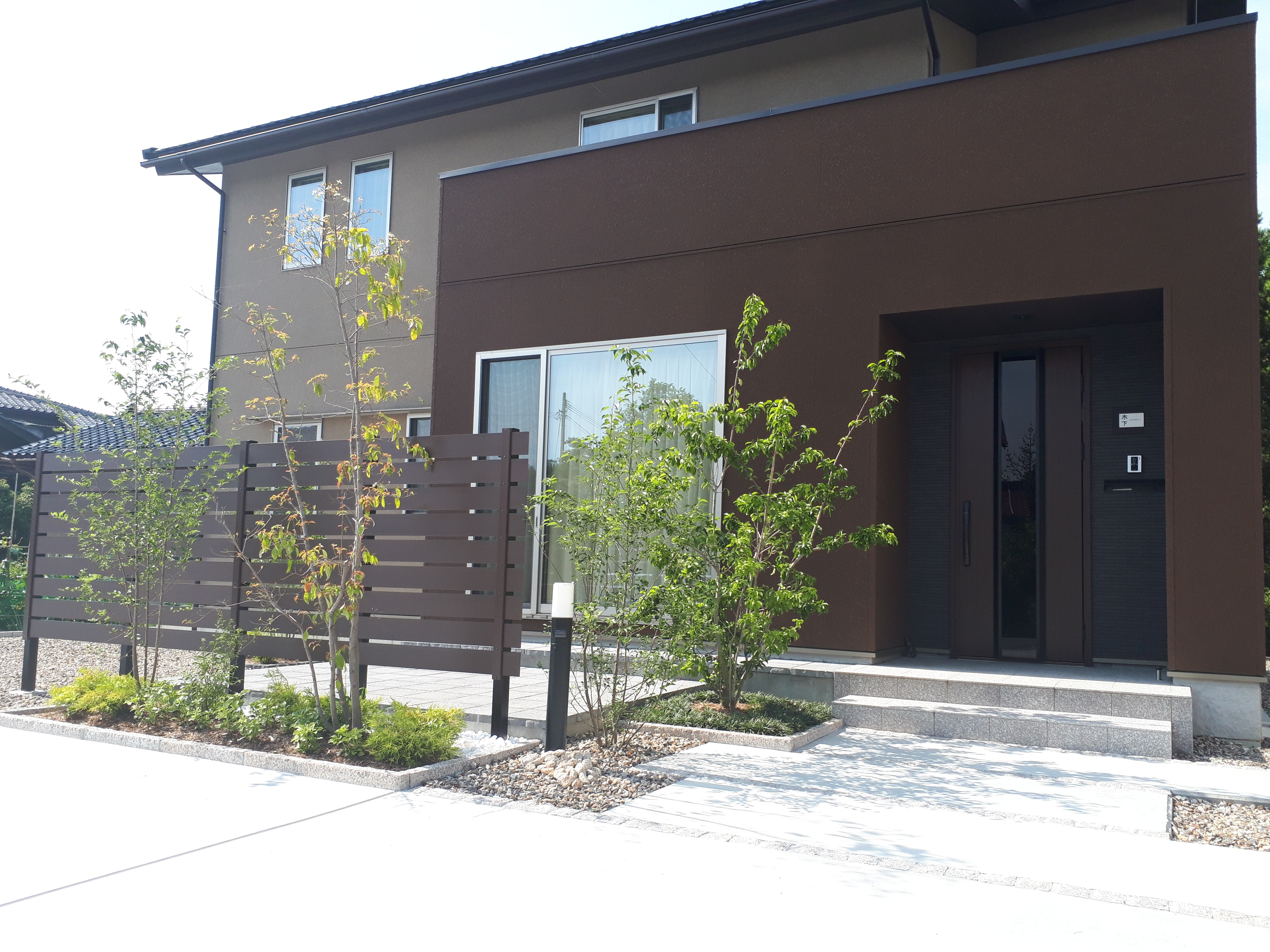 四角の繋がる外構デザイン 小松の庭なら えぐちの庭 ガーデン設計 施工 外構工事を石川県小松市を中心に行うエクステリア専門店